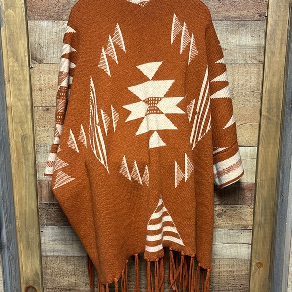 Loose cape cloak shawl Autumn poncho - Picture 5 of 7